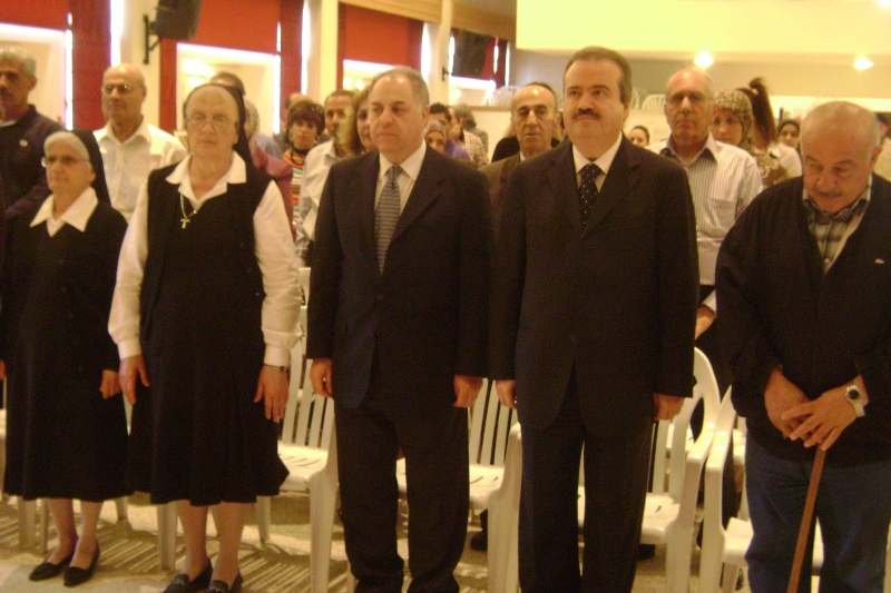 الحضور في المركز