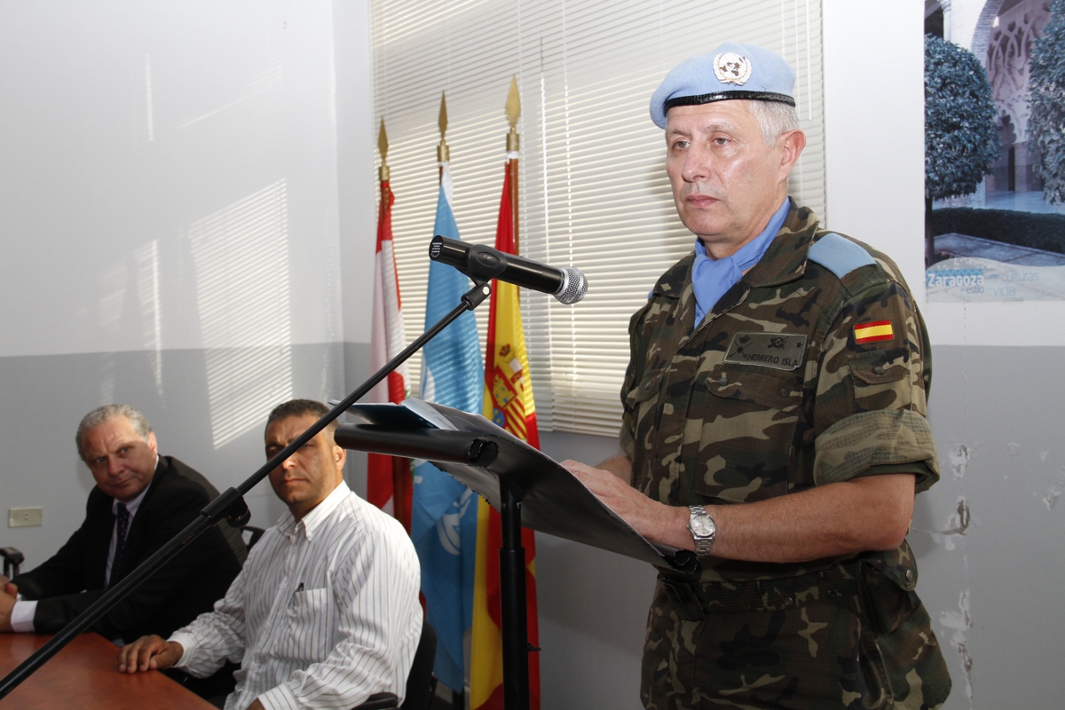  حفل تدشين مصابيح تعمل على الطاقة الشمسية في عين عرب بتمويل من المملكة الاسبانية