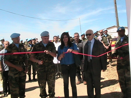 ريما أبو درويش والجنرال ايسلا يقصان شريط الافتتاح