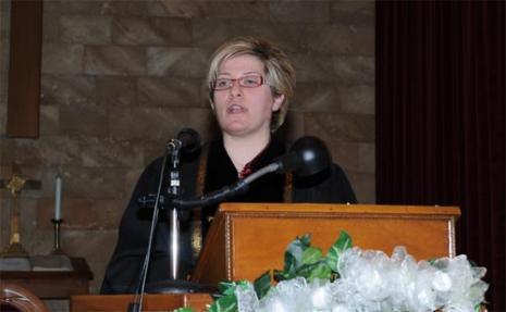 رلى سليمان: القسّيسة الأولى في الشرق الأوسط: فلينتقدوني بسبب أفعالي لا بسبب كوني امرأة