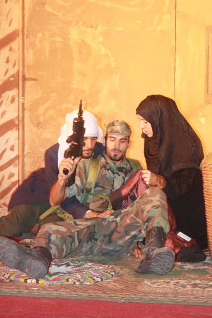 هلا صور يقدم مسرحية  عرس النصر على مسرح ثانوية صور الرسمية  المختلطة