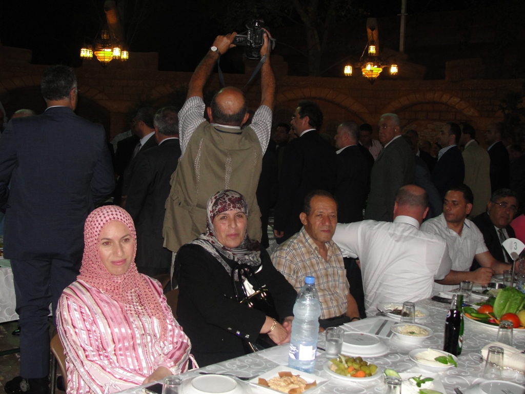 المربّي فايز زلزله والسيدة عقيلته وكريمتهما المربّية نورما