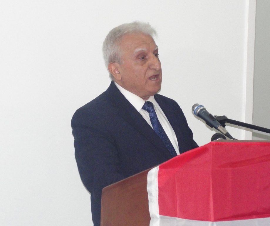 الأستاذ رياض قشمر (رئيس نادي الخيام الثقافي الإجتماعي) في حفل تدشين بناء النادي - 14 تمّوز 2012