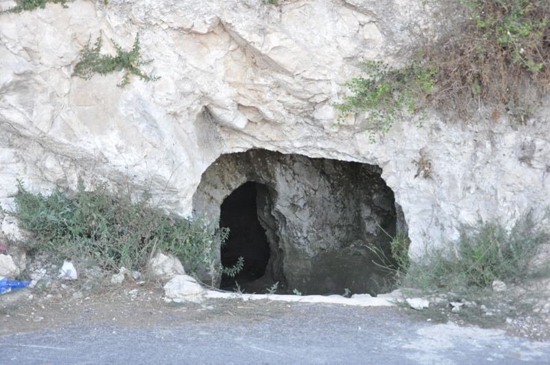  بلدية سيناي (النبطية) تعلن عن إكتشاف كهوف ومغاور‎ في محيط البلدة