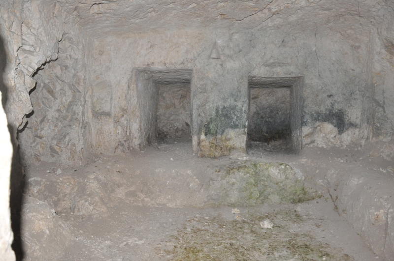  بلدية سيناي (النبطية) تعلن عن إكتشاف كهوف ومغاور‎ في محيط البلدة