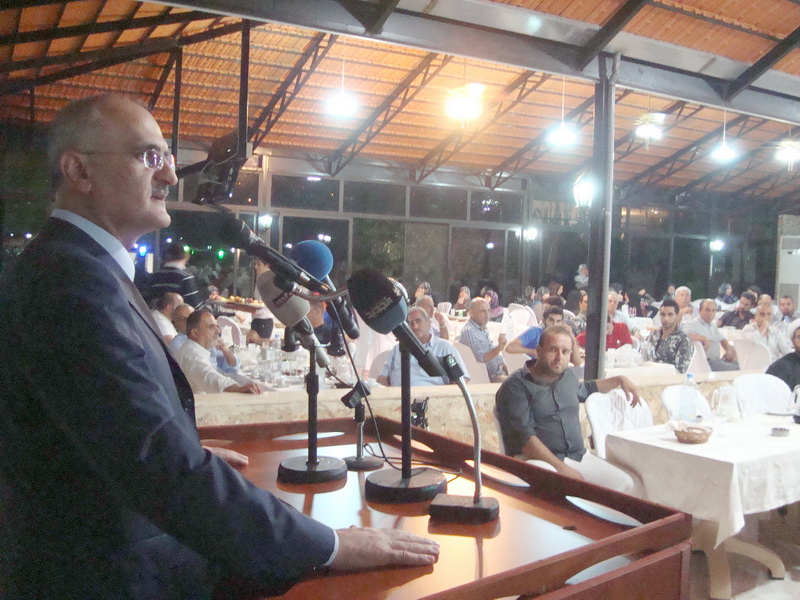 وزيرالصحة العامة علي حسن خليل، يرعى إفطارا رمضانيا ، أقامته حركة امل تكريما لعوائل الشهداء في منطقة الخيام