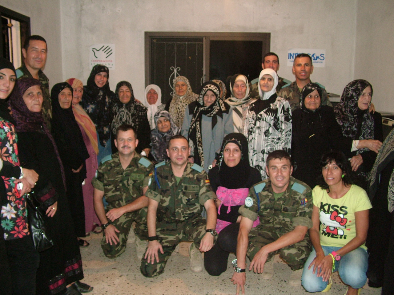 الكتيبة الاسبانية تكرّم مسنّي بلدة الخيام بحفلة إفطار