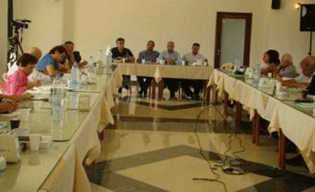 مشاركون في «تحصين السلم الأهلي» في إبل السقي