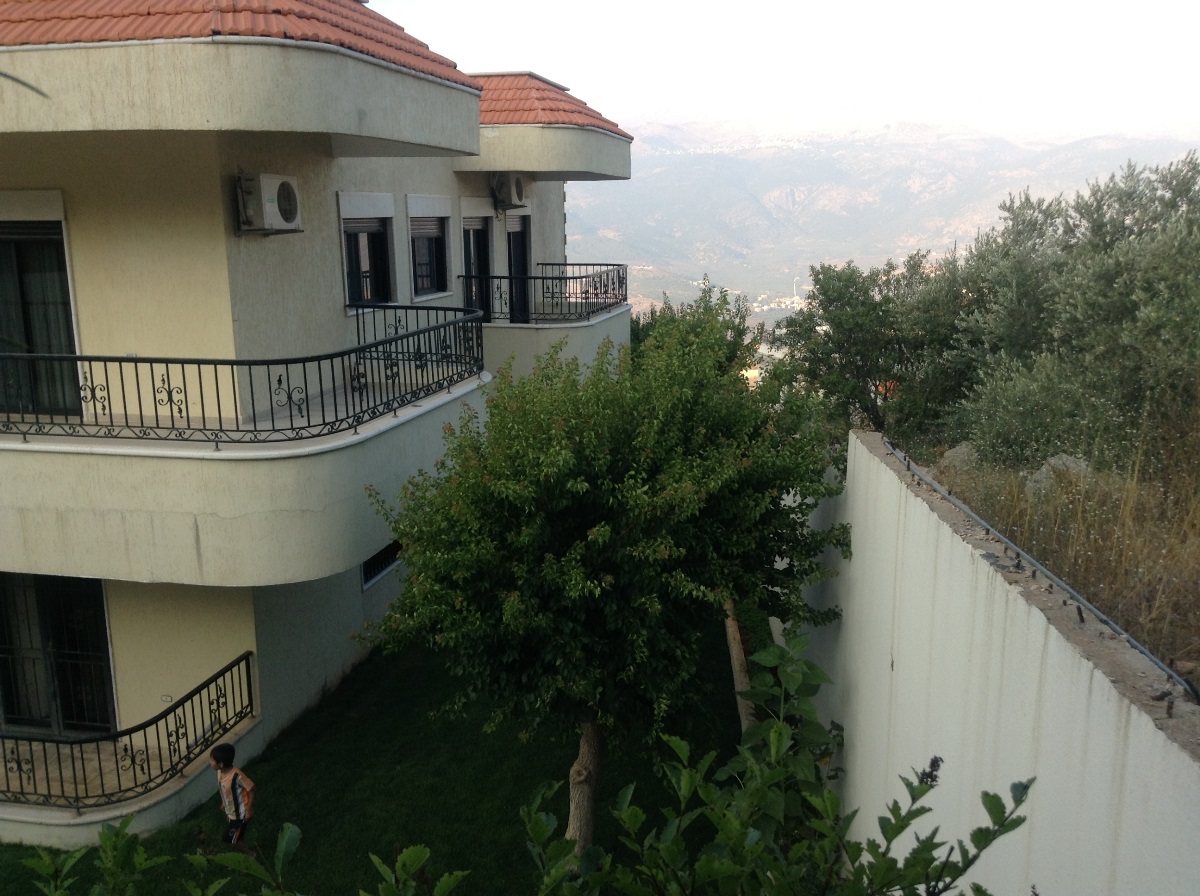 منزل رائع معروض للبيع في الخيام