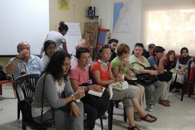 الوفد الاوروبي الذي زار لبنان في ذكرى مجزرة صبرا وشاتيلا يزور مركز عامل