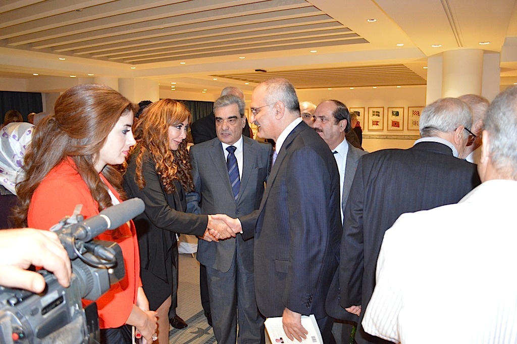 طلعت العبدالله يوقّع كتابه «عذاب الذاكرة» برعاية الوزير علي حسن خليل