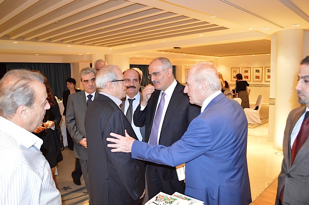 طلعت العبدالله يوقّع كتابه «عذاب الذاكرة» برعاية الوزير علي حسن خليل