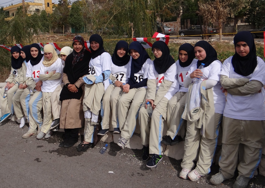 ينتظرن إعلان فوزهن