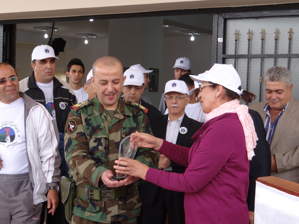 درع تذكاري لقيادة الجيش