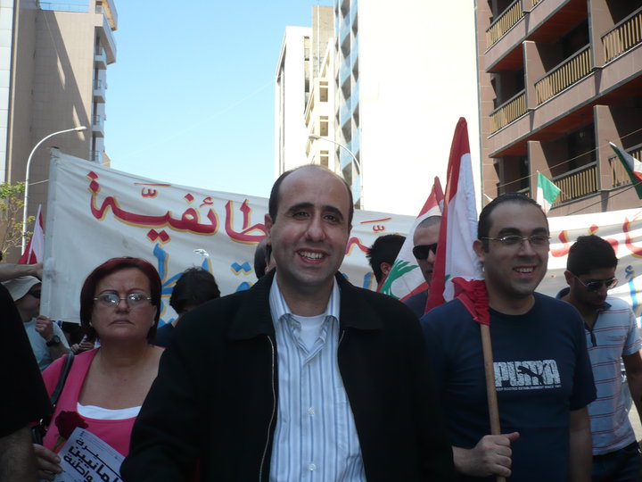  الناشط الإجتماعي والحقوقي باسل عبدالله