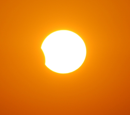 شهدت المناطق اللبنانية كسوفا جزئيا للشمس