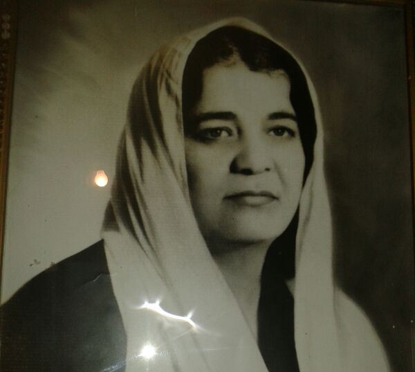 المرحومة  الحاجة فاطمة ابراهيم أبو عبّاس (أم عبدو جمعة)