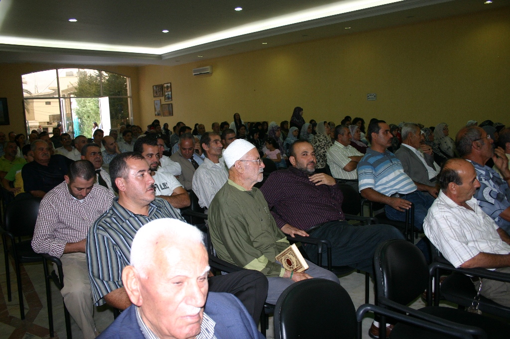 تعيش الخيام في عقول وقلوب الجميع الذين يتصفحون الموقع (عين الخيام وروحها) كحاجة الجسم للهواء والطعام