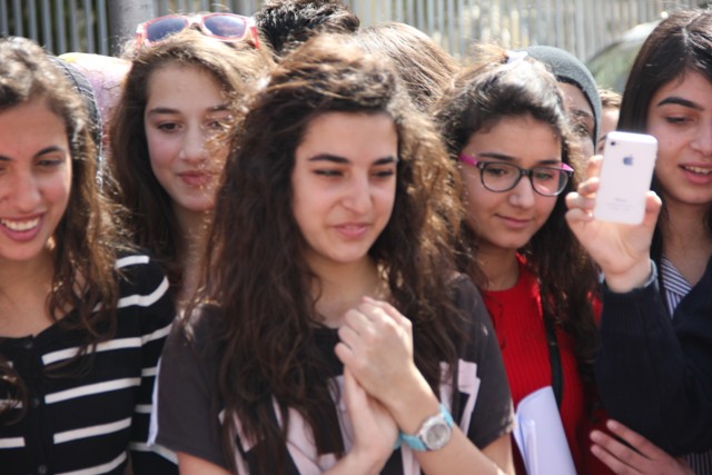 طلاب الثانويات والمدارس الرسمية في منطقة النبطية اعتصموا تأييدا  لمطالب المعلمين