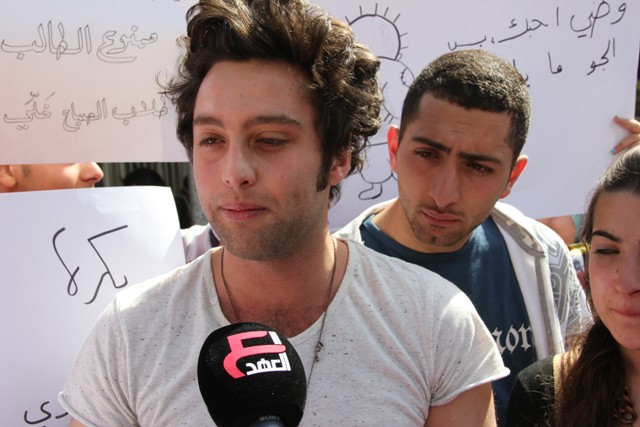 طلاب الثانويات والمدارس الرسمية في منطقة النبطية اعتصموا تأييدا  لمطالب المعلمين