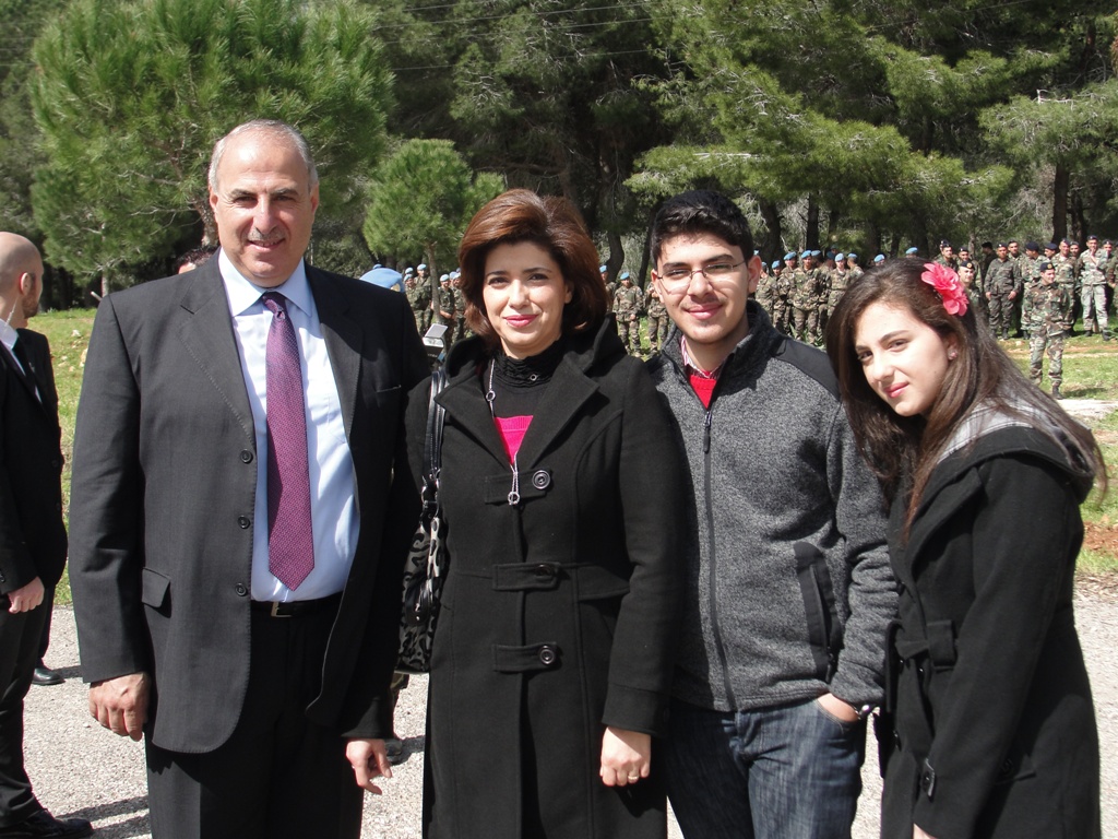 جورج رحال، رئيس بلدية إبل السقي مع أفراد عائلته