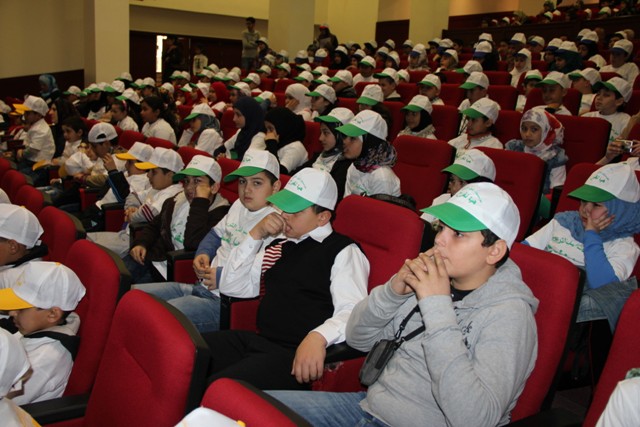 احتفالات في ثانوية بلال فحص لمؤسسات أمل التربوية‎