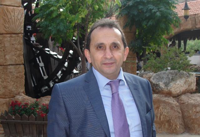 الكاتب نبيل هيثم