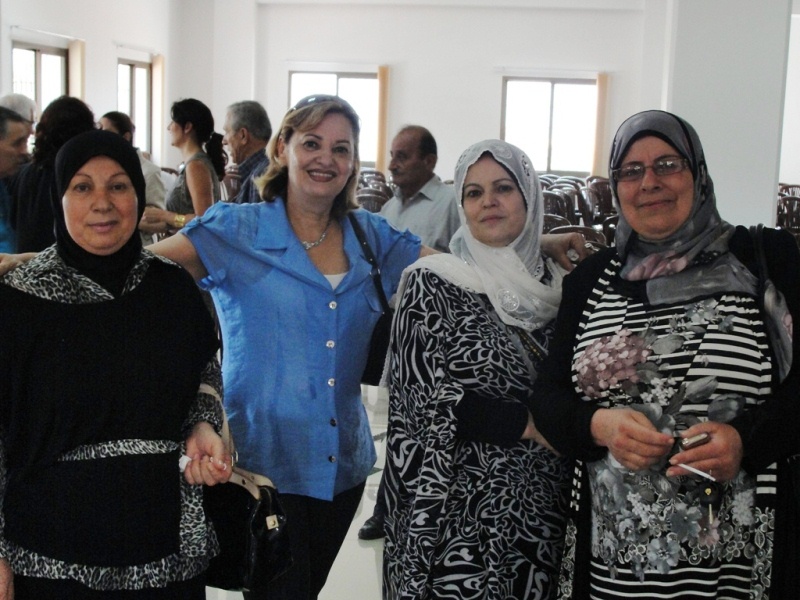 وفاء أبو عباس.. اللقاء مع المحّبين يتجدد في الخيام كل عام إنشاء الله - أرشيف