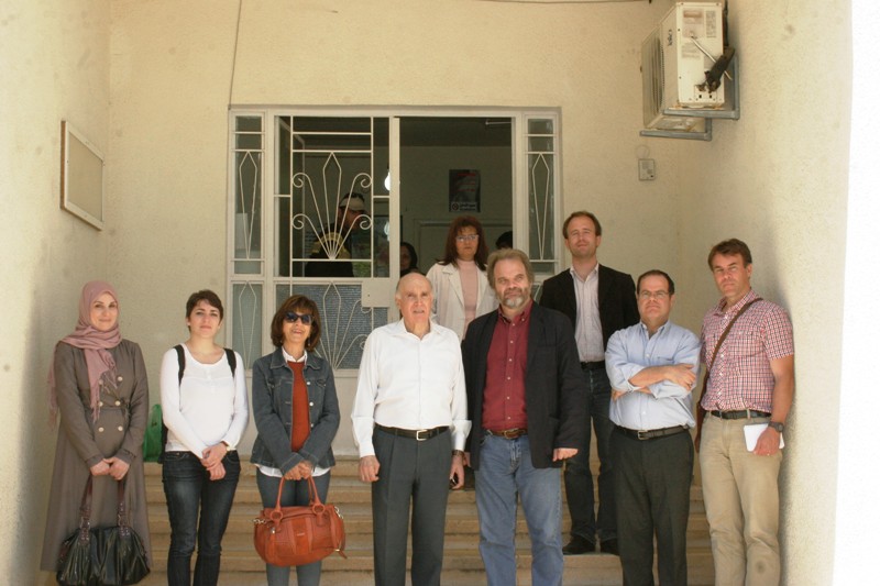 في مركز الخيام