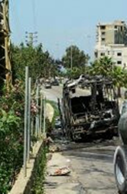 إحتراق باص على طريق المصيلح كان يقل مثقفين