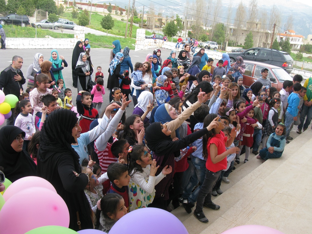  حفل حاشد للأولاد في الخيام بمناسبة عيد الطفل