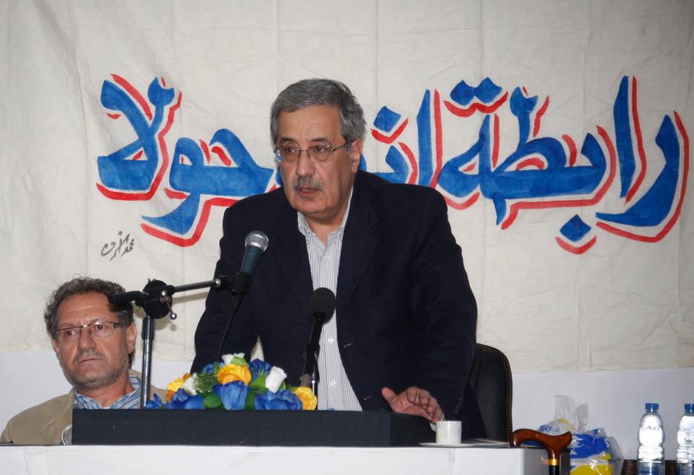 الوزير السابق شربل نحاس متحدثا في حولا وبدا رئيس الرابطة المهنس باسي