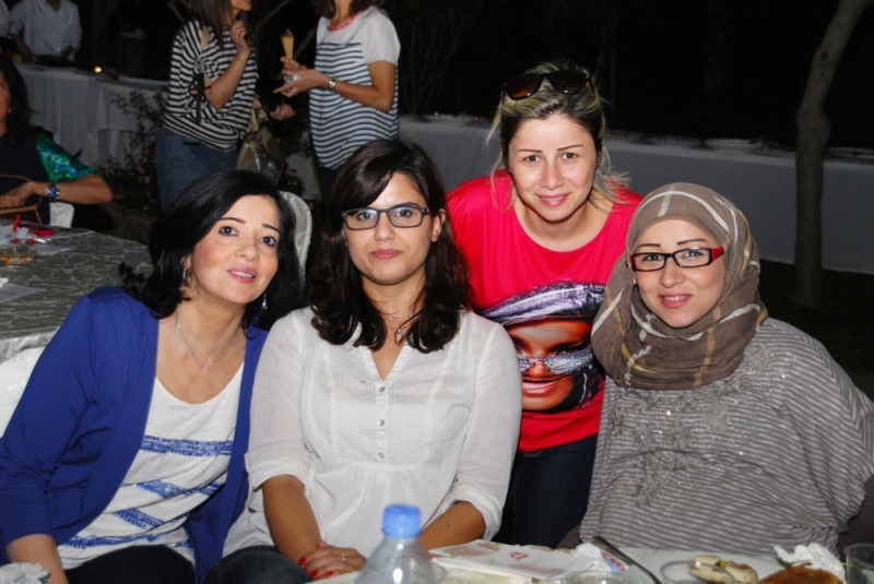 عصرونية في صيدا‎ لصديقات جمعية رعاية اليتيم