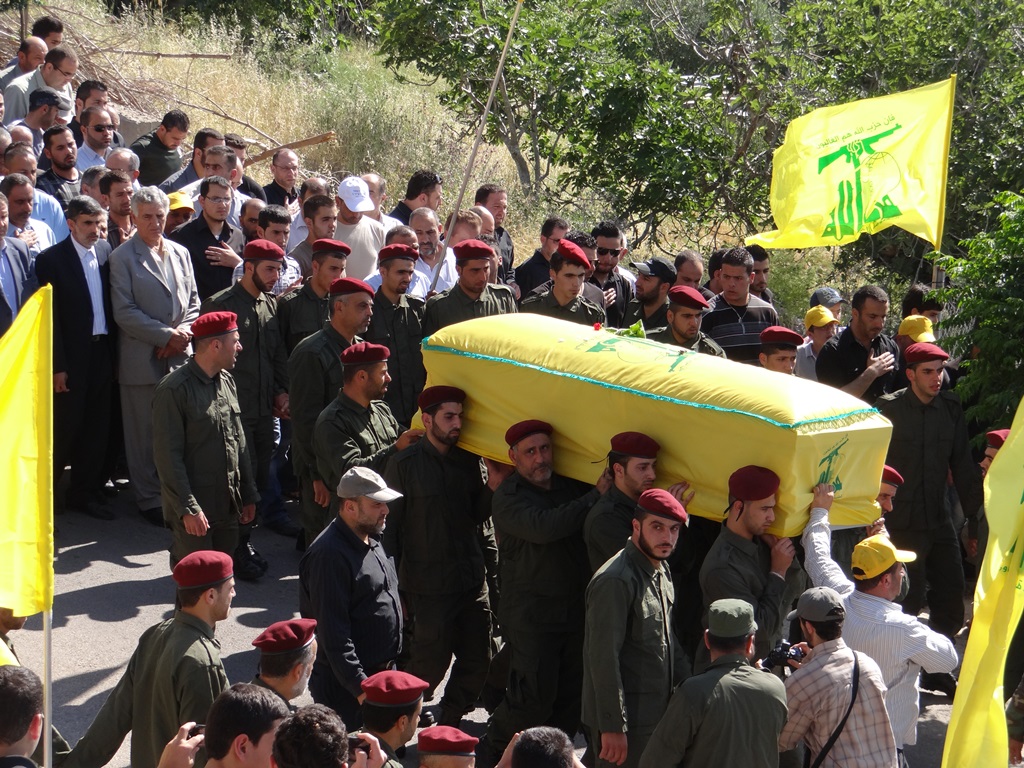 أحمد كامل خريس.. إستشهادك زادت الخيام فخراً