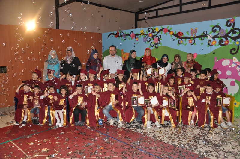 ادارة ثانوية ستارز كولج – زبدين (النبطية) غمرت ذووي طلابها في المرحلة التمهيدية \