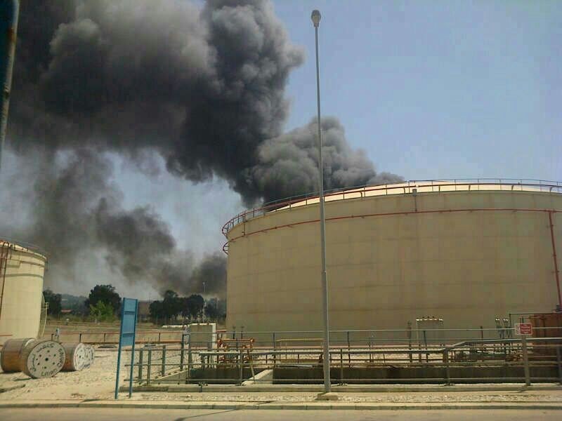 حرائق في خزانات النفط في مرتفعات الزهراني