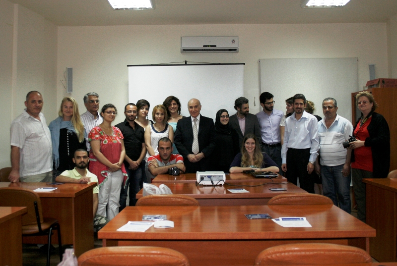 مؤسسة عامل توزع شهادات على 18 ناشطاً في التدريب على المناصرة عبر الفيديو