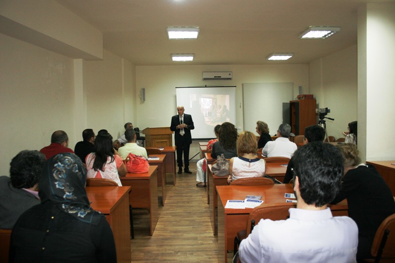 مؤسسة عامل توزع شهادات على 18 ناشطاً في التدريب على المناصرة عبر الفيديو