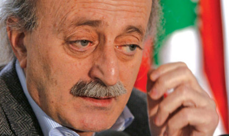 فاجأ وليد جنبلاط المراهنين المحليين على هذا العدوان بتحذيرهم من الرهان على «توماهوك»