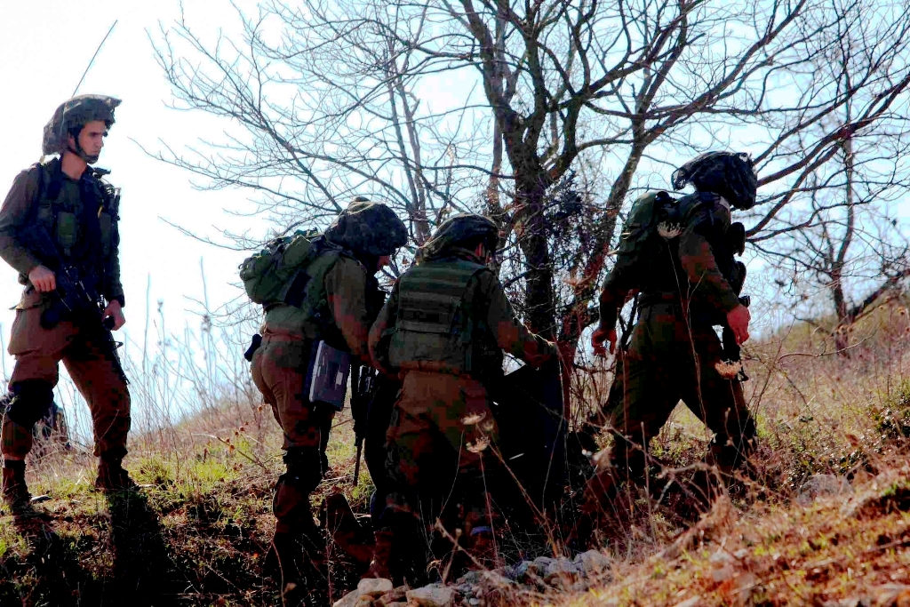 جيش العدو يزيل الجهازين من عديسه وسط اسنتفار على جانبي الحدود‎