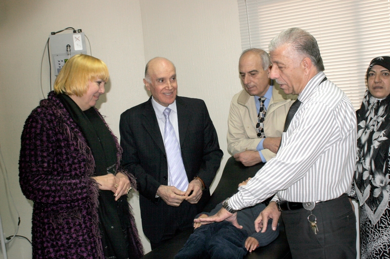 رئيسة البرلمان الفدرالي الالماني كلوديا روس تزور مراكز مؤسسة عامل