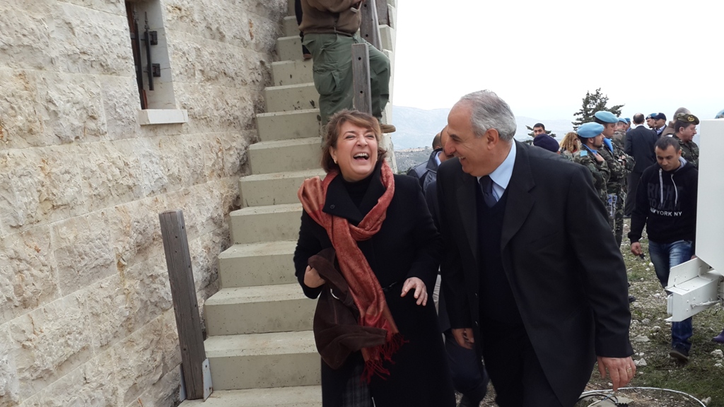 جورج رحال،رئيس بلدية إبل السقي، وسفيرة اسبانيا في لبنان ميلاغروس هيرناندو ايتشيفيريا