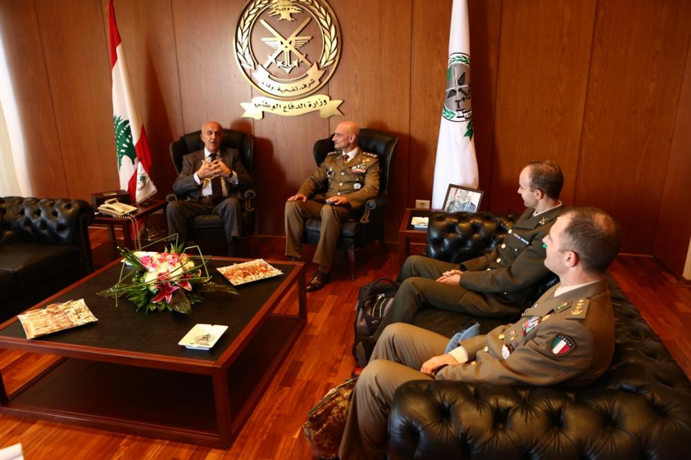 قام  رئيس بعثة اليونيفيل وقائدها العام الجنرال لوتشيانو بورتولانو نائب بزيارة رئيس مجلس الوزراء وزير الدفاع سمير مقبل في بيروت