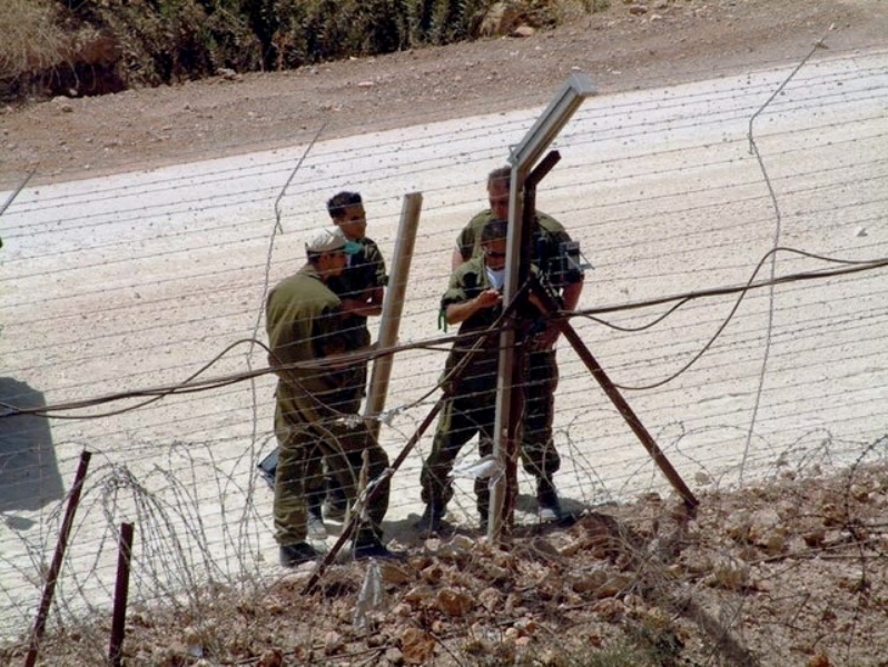 صيانة وتأهيل السياج التقني المحاذي للحدود الفاصلة مع لبنان