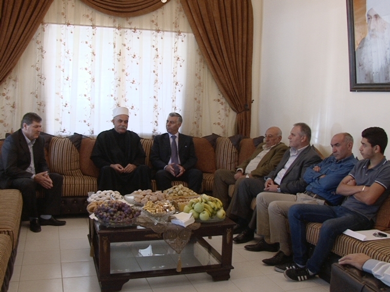 الشيخ شجاع مستقبلا الدكنور محمد حمدان