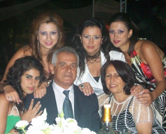 الأستاذ حسين نعيم خريس: نعم المربي ونعم عضو البلدية الذي يعطي معظم وقته للشأن العام على حساب عائلته الكريمة