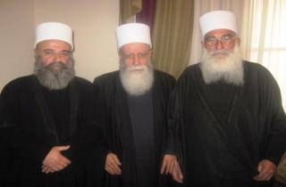 شيخ عقل طائفة الموحدين الدروز الشيخ نعيم سن يلتقي مشايخ العقل في سوريا