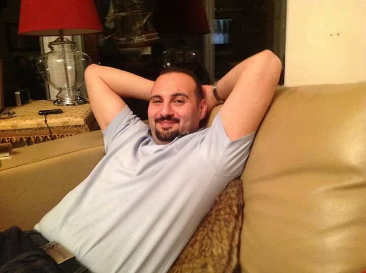 طارق شمعة أضاءت ثلاثة وثلاثون سنة ولكن الموت لا يرحم. رحمة الله عليك يا أغلى الشباب.