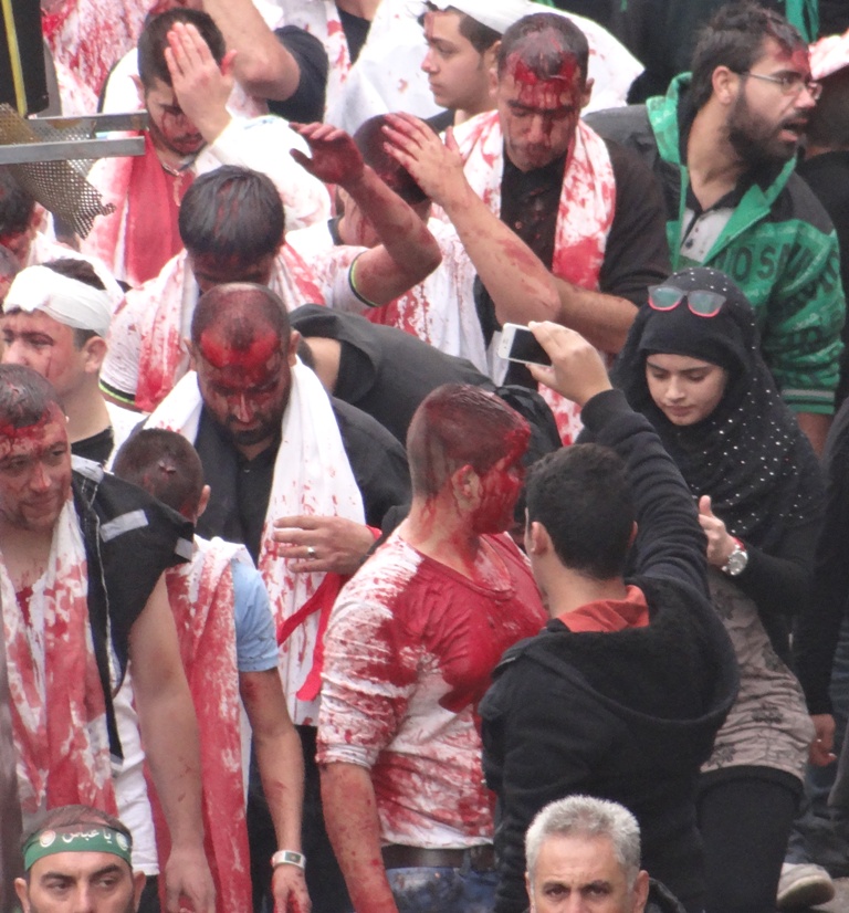 مشاهد من مسيرة عاشورائية في الخيام