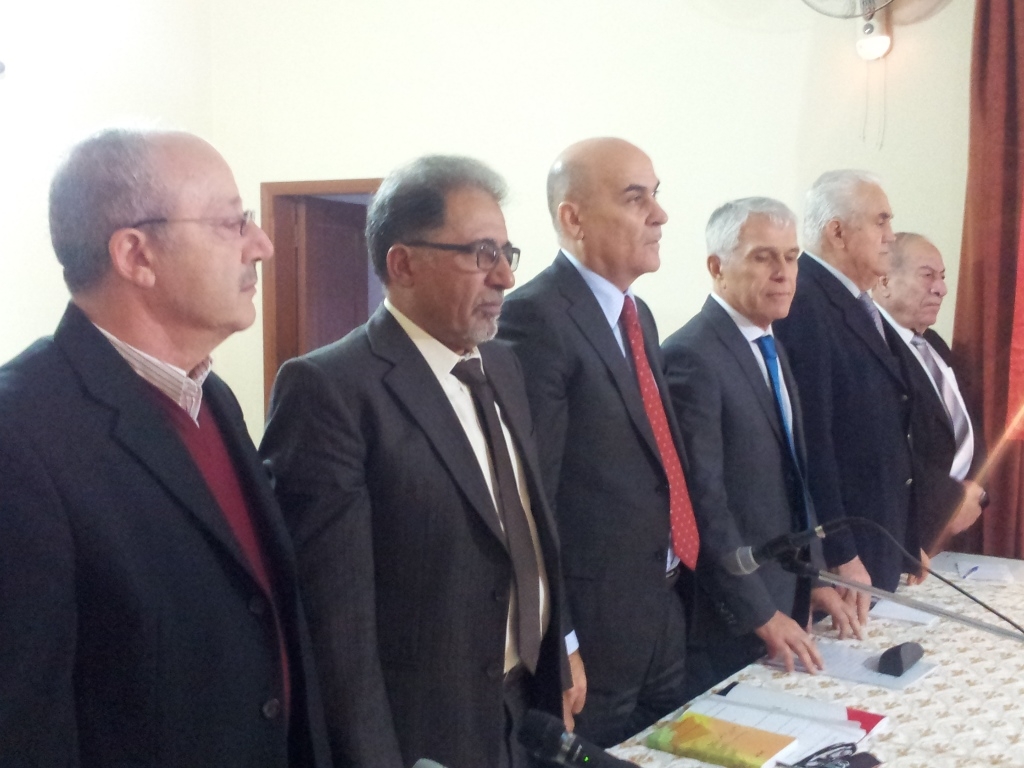 المشاركون في مناقشة الكتاب